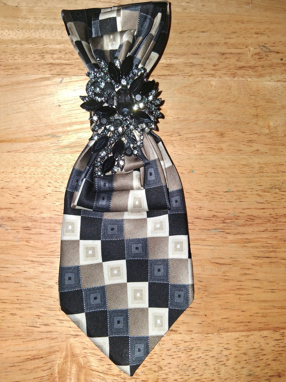 Elegant Black and Taupe Checkered Satin Bow Bag Accent